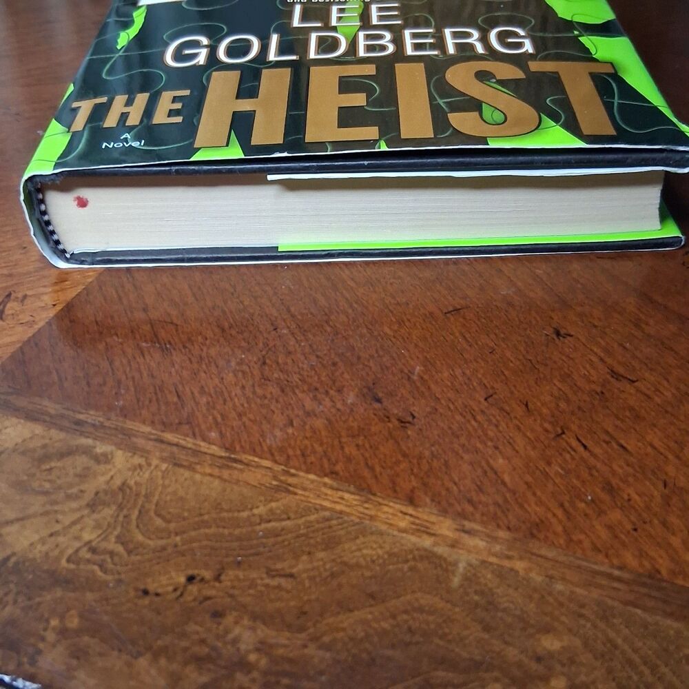 Janet Evanovich Lee Goldberg The Heist First Edition Hardcover 2013 - Picture 5 of 8
